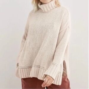 Aerie Chenille Turtleneck Cream Small (flaw)